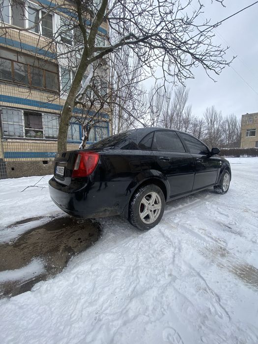 Продам Лачети 1.6г/б