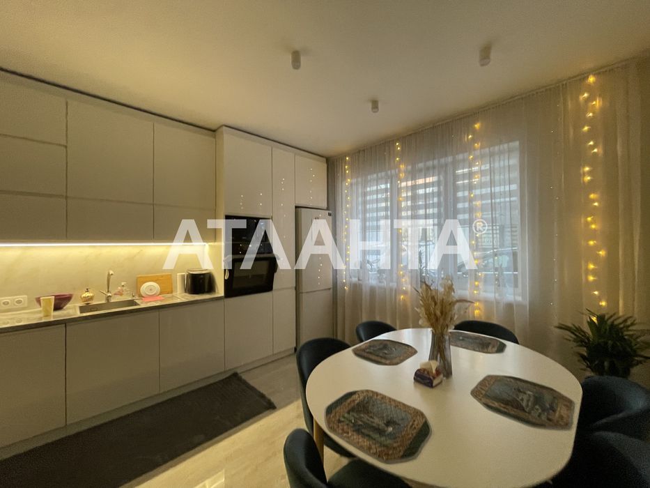 Продаж котедж з новим ремонтом поруч Зимна Вода ЛЬвів!