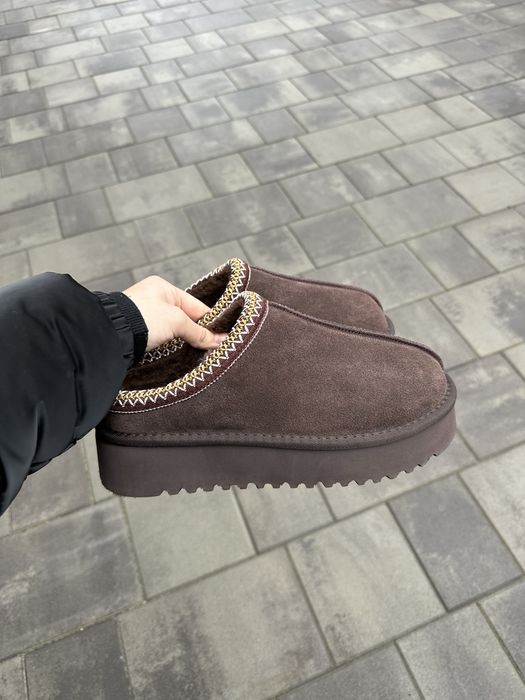 Уги з натуральної замші в 3-х кольорах тілки 41 розміри та один 36