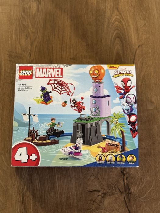 Конструктор Lego Marvel 10790 Команда павука на маяку зеленого гобліна