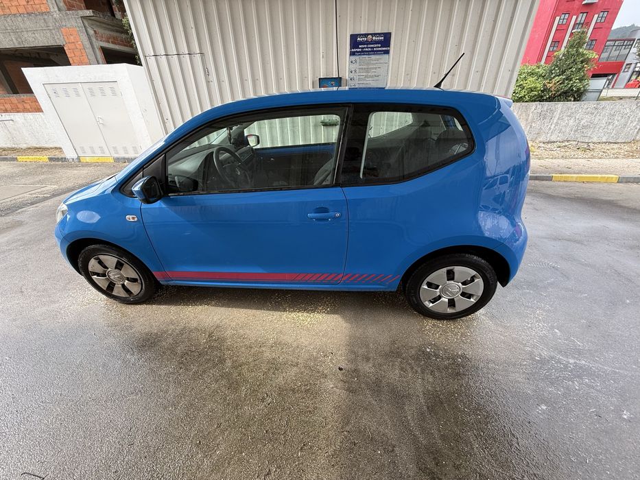 Volkswagen Up 2015