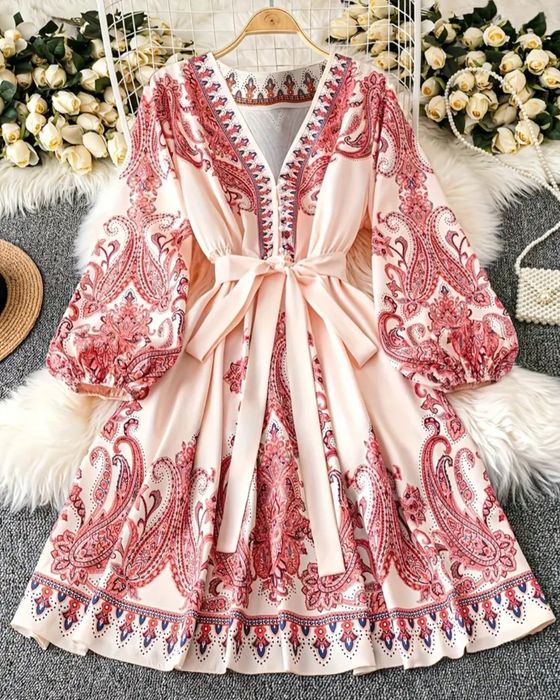 Продам сукню нова