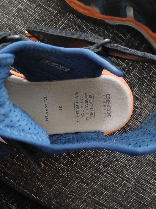 Sandalias Geox como novas