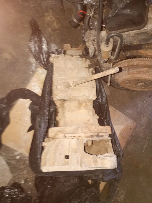 Motor e caixa velocidades Renault 4l