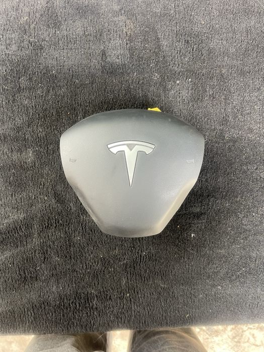 Airbag Tesla model 3
