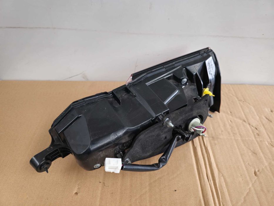 Farolim STOP direito LEXUS NX NX200T NX300H