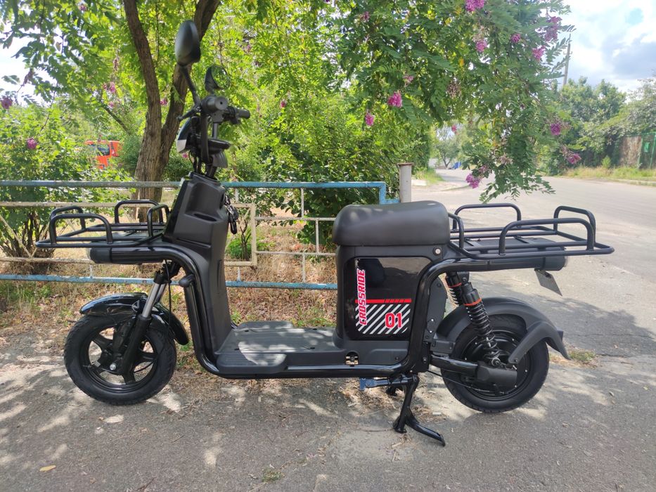 Електроскутер CROSSRIDE 14 COURIER 01