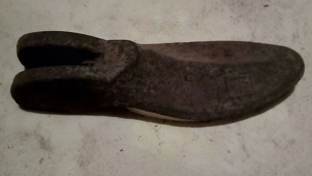 Лапка сапожная ступня металлическая