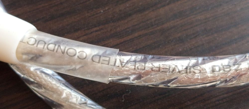 Аудиокабель/кабель AUX  один метр