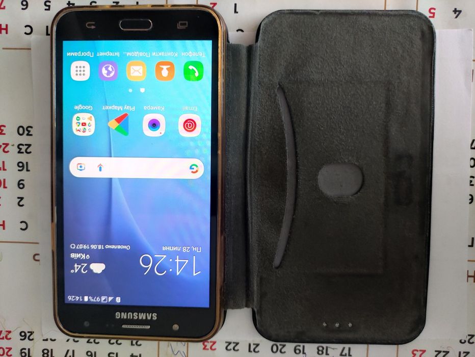 Samsung Galaxy J7 модель: SM-J700HZKDSEK САМОВИВІЗ КИЇВ.