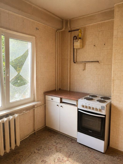 Продам 1 кв Одесская - Киргизская