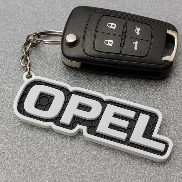 Brelok Opel – z wzorem plastra miodu
