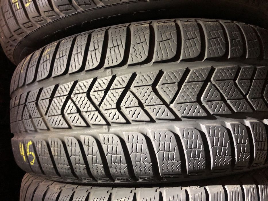 Шини б/у зима 225/55 16 Pirelli Sottozero 3 КОМПЛЕКТ