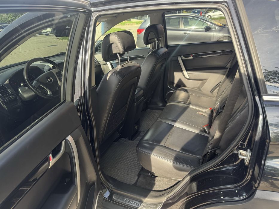 Chevrolet Captiva, 7os.,2.4 LPG 2011r. Automat/4x4/tempomat/klima/alu/hak/Android/7-osobowy/Bez Wypadkowy