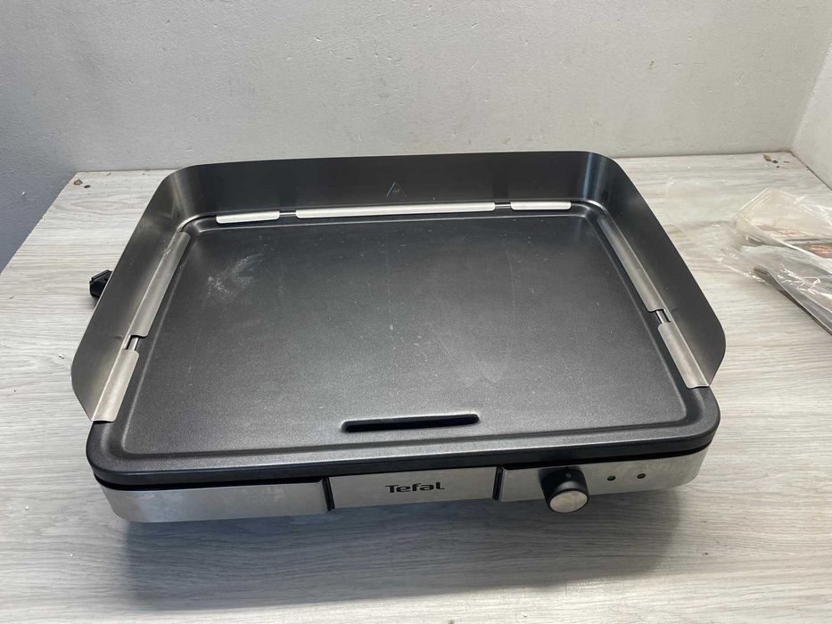 Grill elektryczny Tefal CB690D 2300 W
