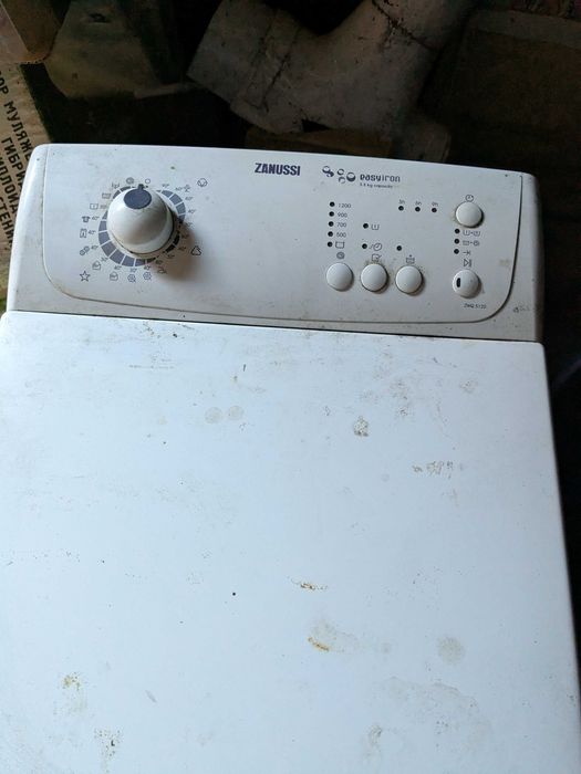 Продам пральну машину Zanussi ZWQ 5120 (проблема з керуванням)