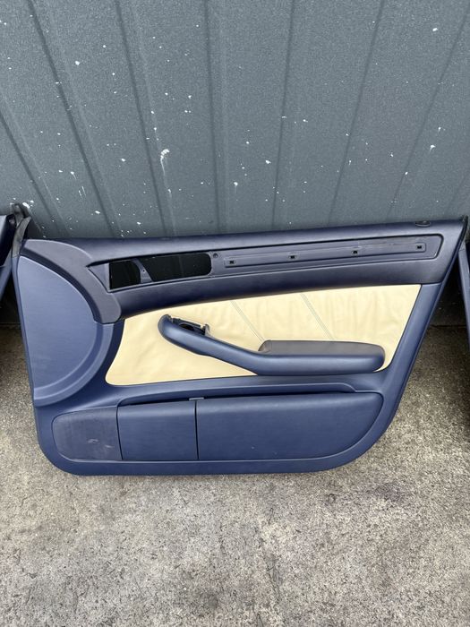 Дверные карты Audi a6c5