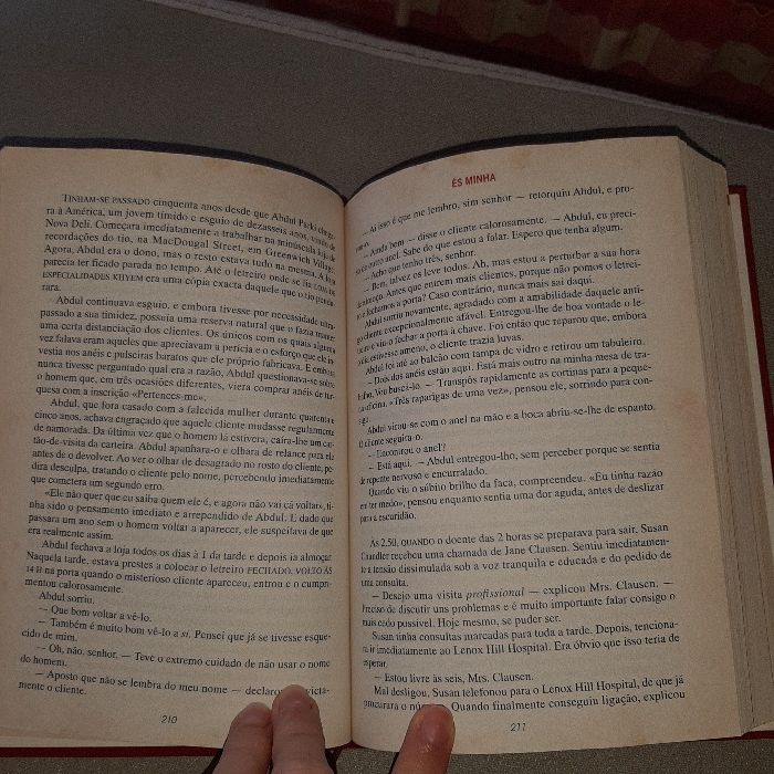 Vários livros antigos
