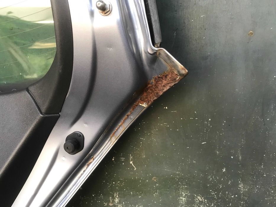 Кришка багажника Opel Astra H хетчбек Z163