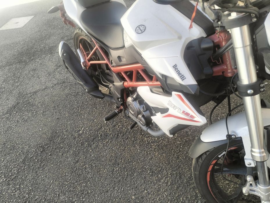 Mota Benelli 125bn