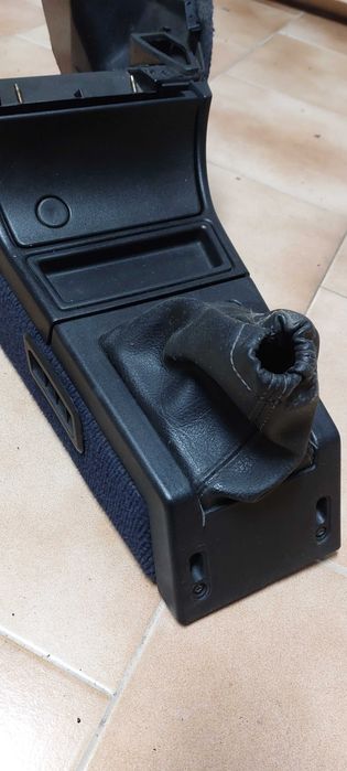 Peugeot 205 Mk2 Fase 2 Consola Central Azul / Preto