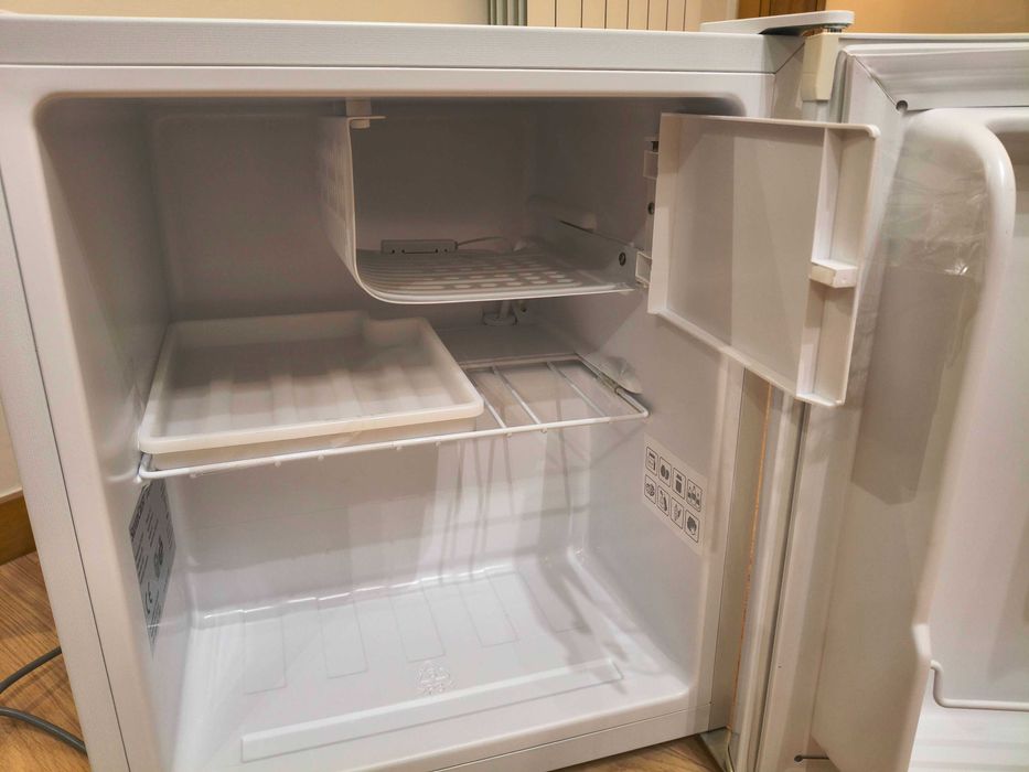 Frigorífico mini bar Silvercrest 41 litros