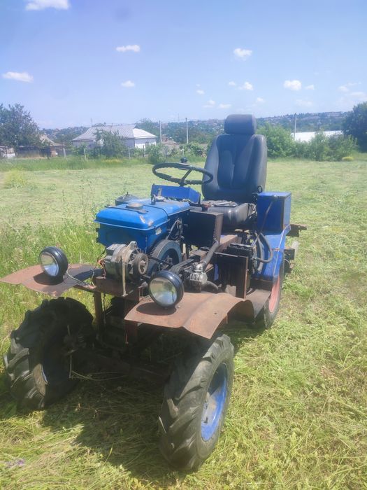 Продам трактор 12 л.с