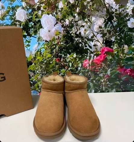 UGG Classic Ultra mini R.40