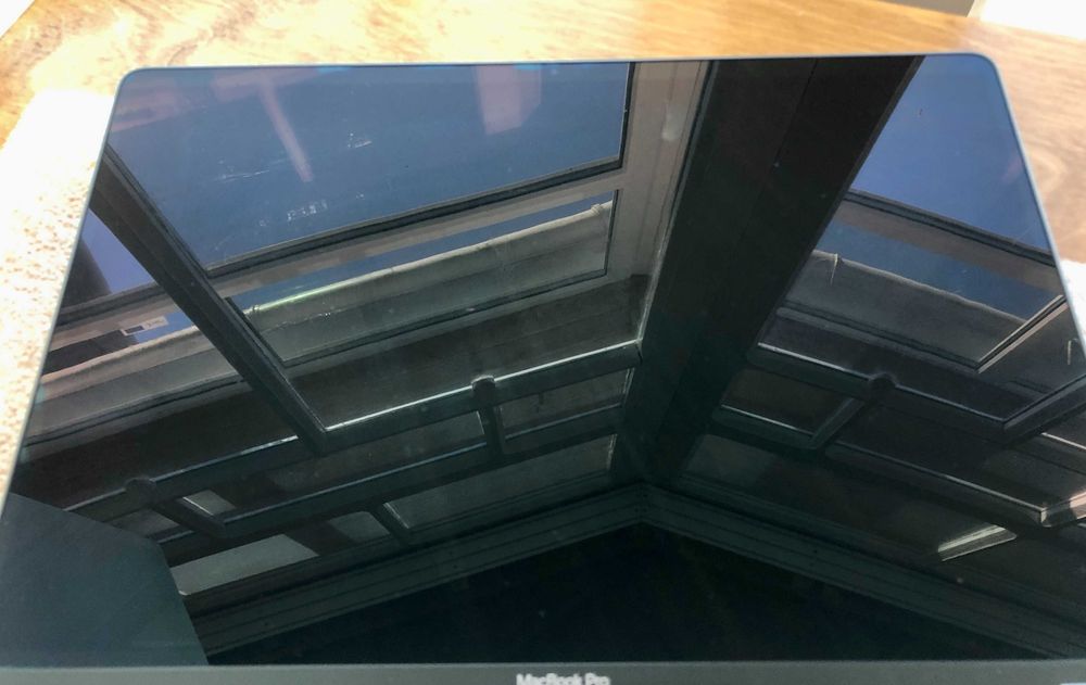 Macbook Pro 16 2019 A2141 i7 (6яд) 32GB 512GB Radeon 4GB батарея 353 цикл идеал