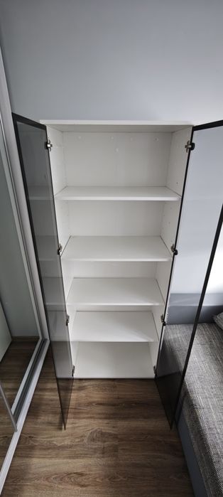 Witryna regał szklany loft meblowy
