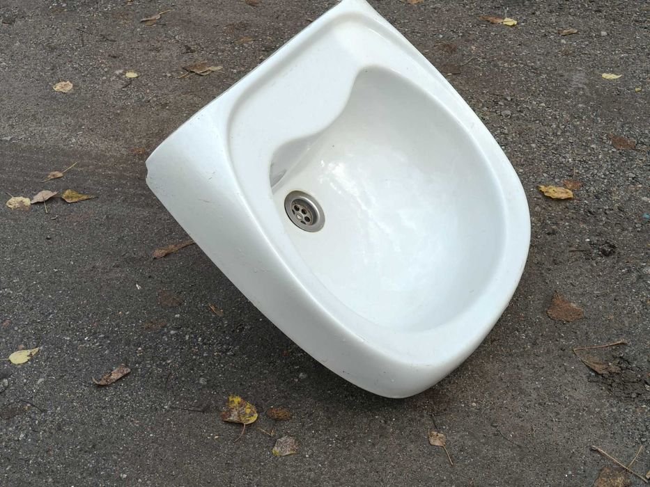 Умывальник, рукомойник керамический