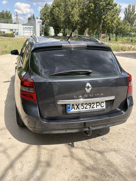 Автопродаж Renault Laguna