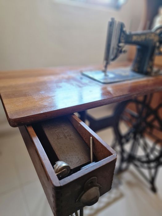 Vendo máquina de costura