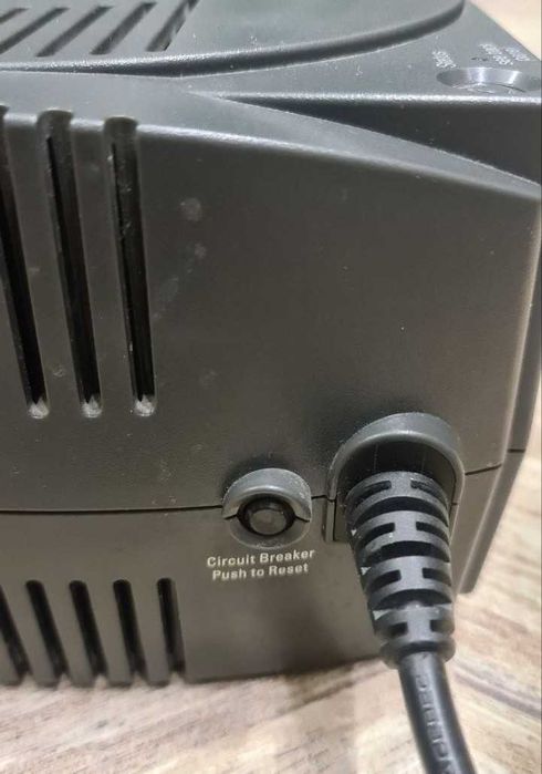 Продам ИБП APC Back UPS BE525-RS