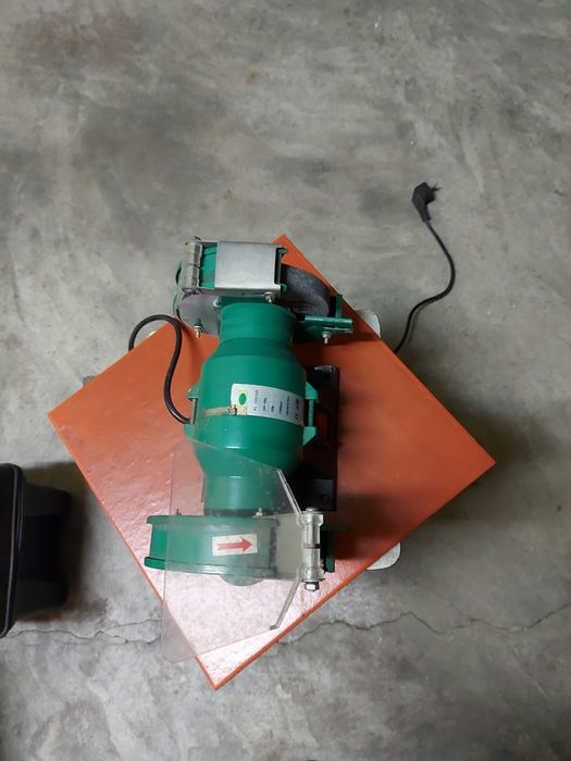 Esmeriladora de 2 rebolos.