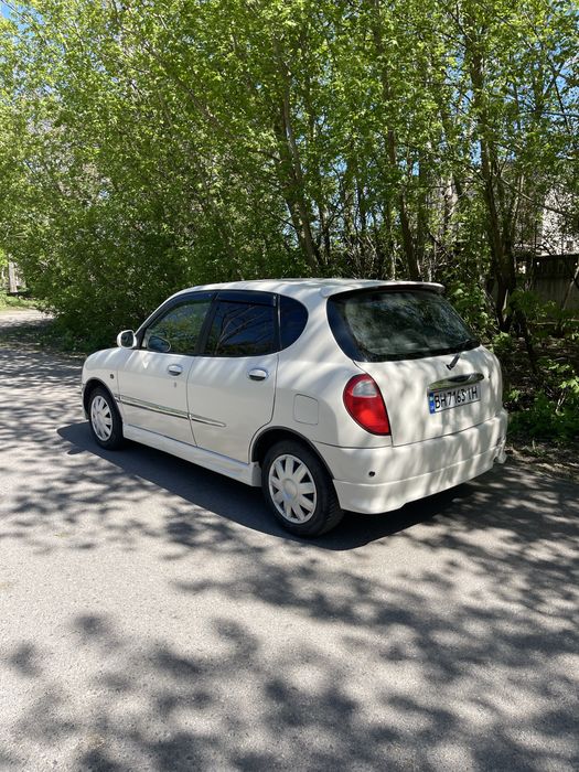 Продам Daihatsu Storia
