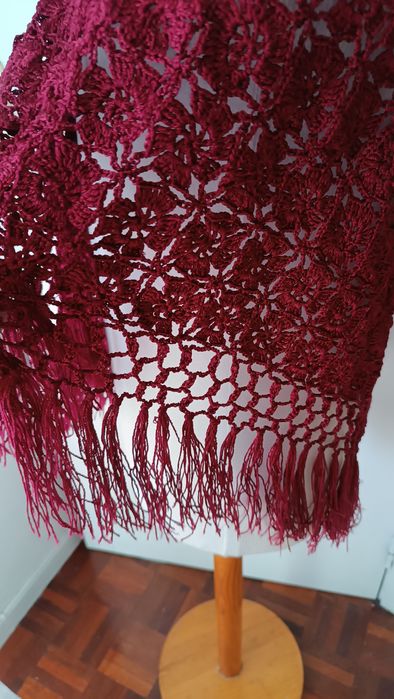 Xailes novos feitos à mão