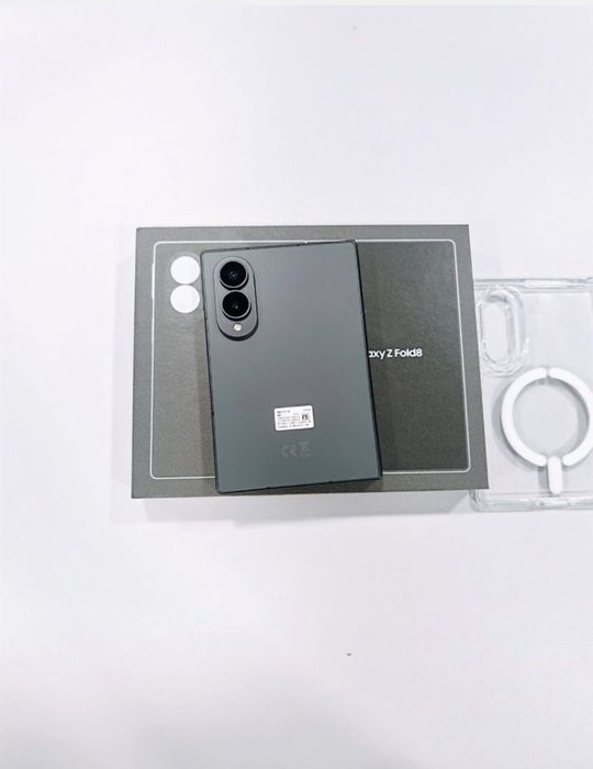 Samsung fold 8 1TB