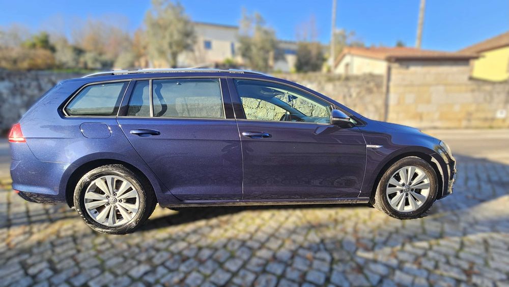 VW Golf Variant 1.6 tdi Confortline Bluemotion