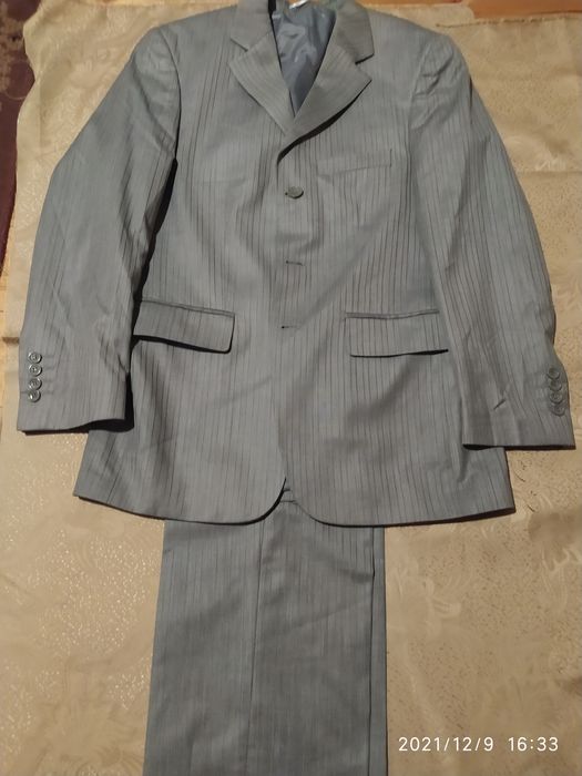 Костюм мужской классический