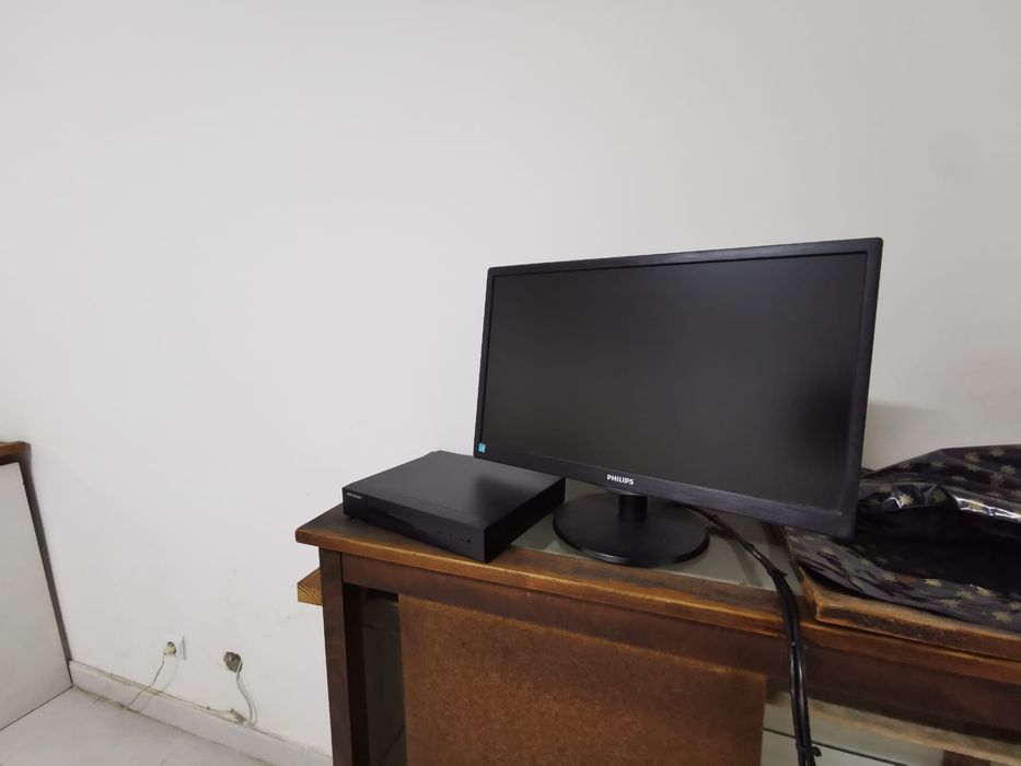Câmara de vídeo vigilância Hikvision