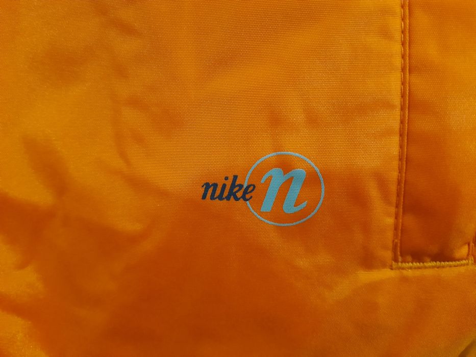 Nike жіноча жилетка з плащівки оригінал