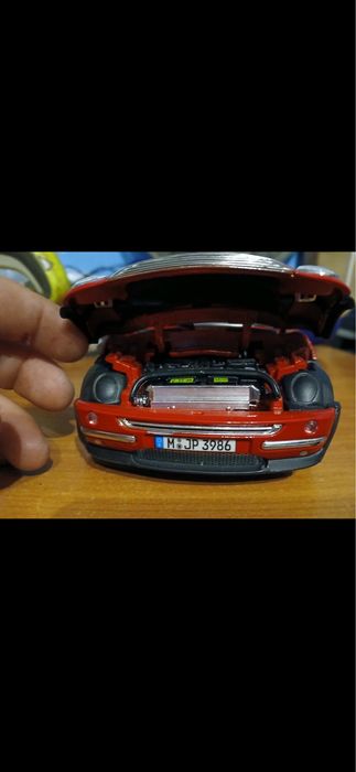 Carro de coleção 1/18 escala