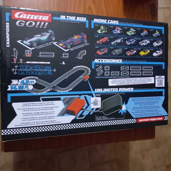 Carrera GO Pista de F1 4,3 mts Vestappen vs Hamilton NOVO com 20% desc