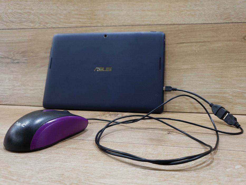 Планшет Asus MeMO Pad FHD 10 32GB ME302C