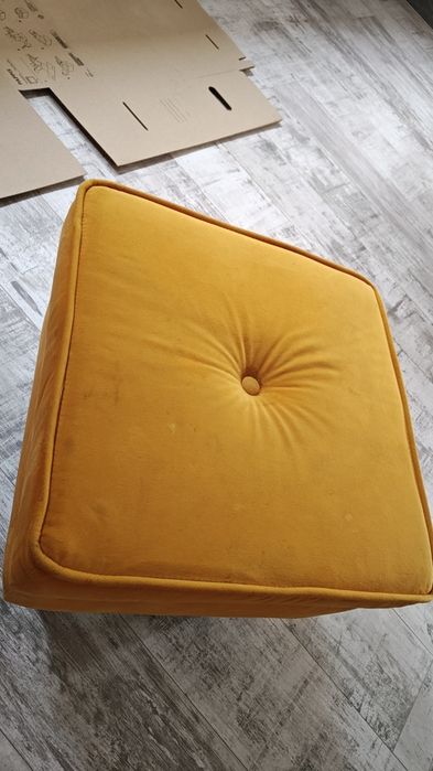 Fotel bujany z podnożkiem, pufą