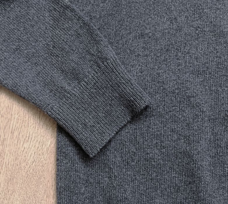 Свитер Calvin Klein (80% шерсти), 52/54