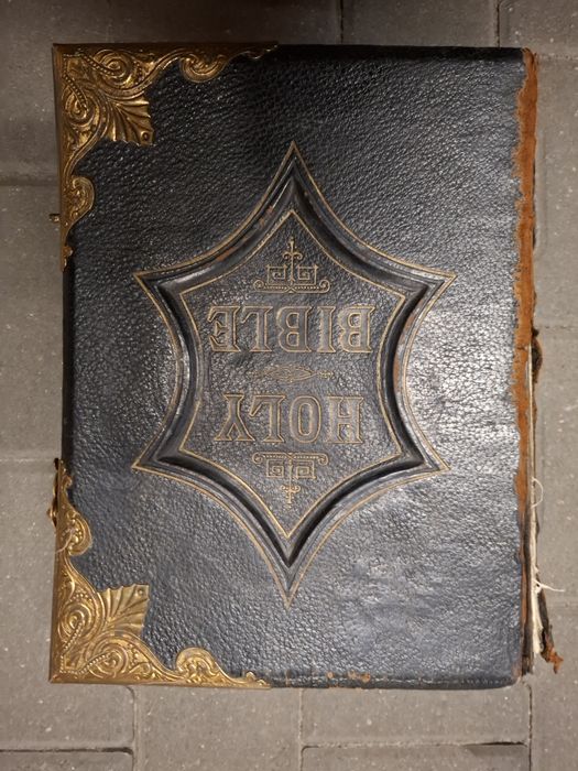 Stara biblia ok 1850 rok anglia