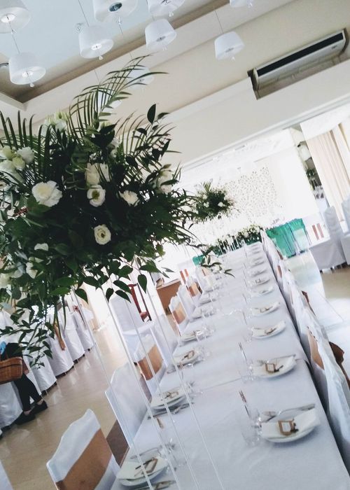 Stojaki na kompozycje  kwiatowe na ślub  białe 80 cm 10 szt