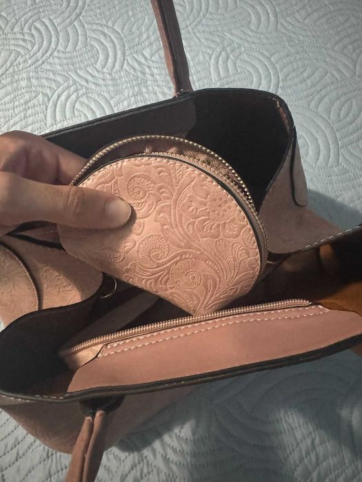 Mala Senhora rosa c/bolsas